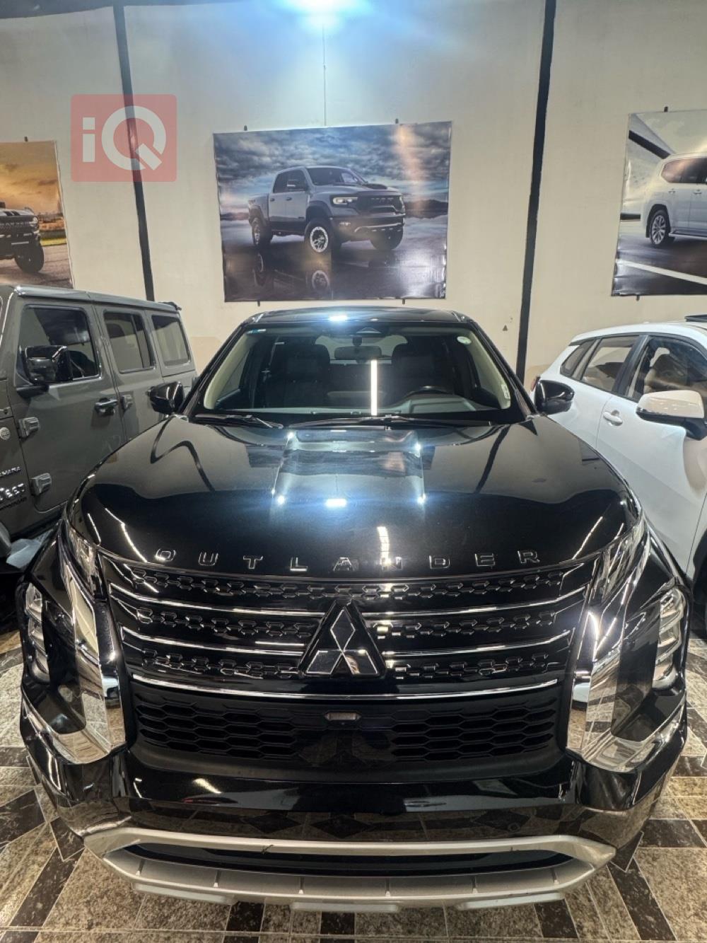 ميتسوبيشي اوتلاندر